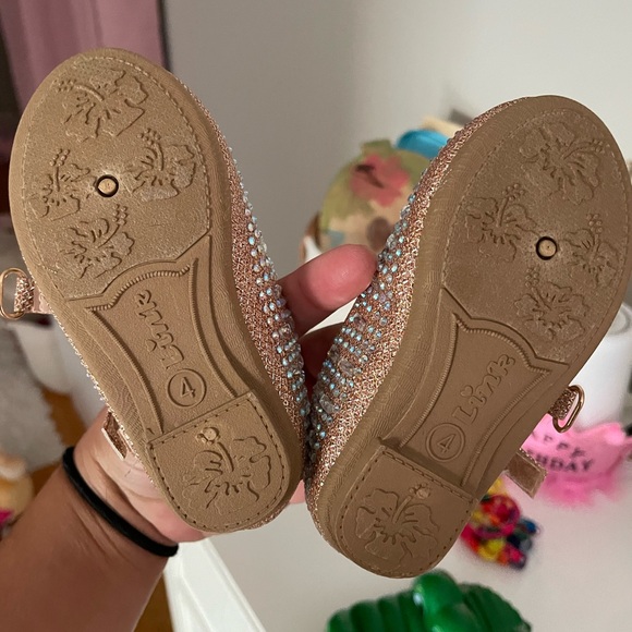 Link toddler girl dress shoes size 4 never been worn - Picture 2 of 4
